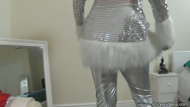 BrookScootShinyOutfits_20.jpg